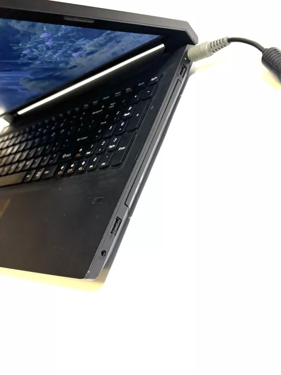 LAPTOP LENOVO B570E CELERON/4GB/320GB + ZASILACZ