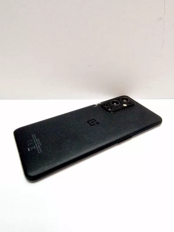 SMARTFON ONEPLUS 9 PRO 12/256GB CZARNY USZKODZONY TYŁ