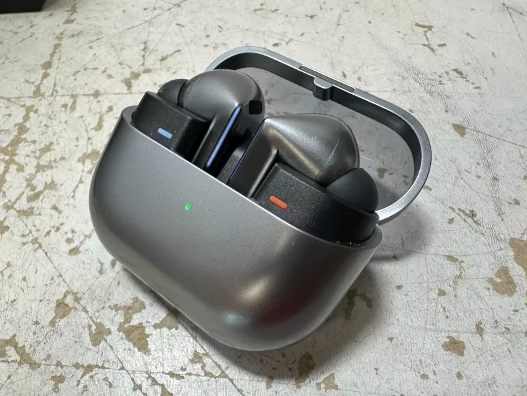 SAMSUNG BUDS 3 PRO
