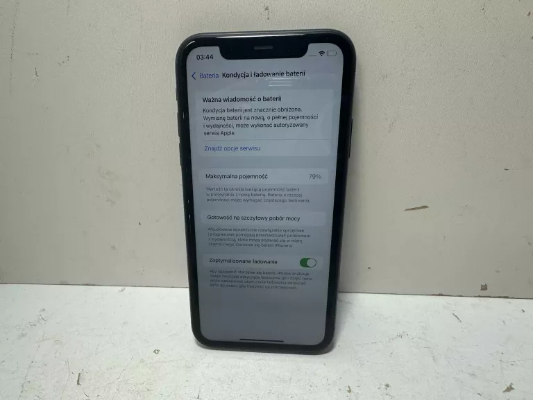 TELEFON IPHONE 11 64GB 79%