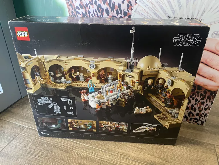 ZESTAW LEGO STAR WARS 75290 KANTYNA MOS EISLEY 3187PCS