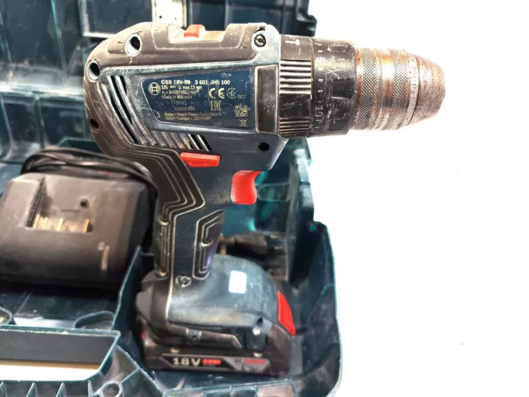 WKRĘTARKA AKUMULATOROWA BOSCH GSR 18V-50 2X AKU ŁAD WALIZKA