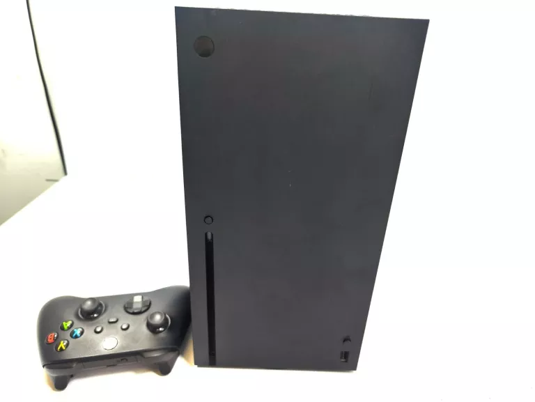 KONSOLA MICROSOFT XBOX SERIES X RRT-0009 1TB + PAD + KABLE