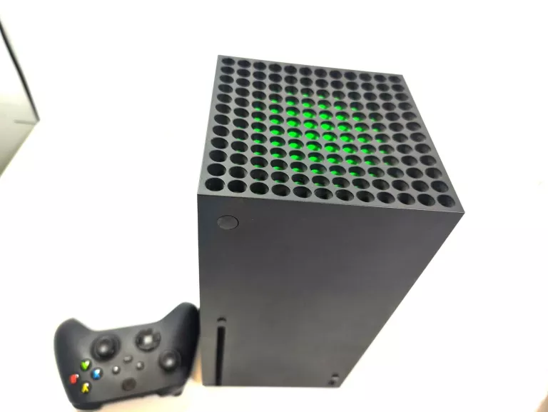 KONSOLA MICROSOFT XBOX SERIES X RRT-0009 1TB + PAD + KABLE