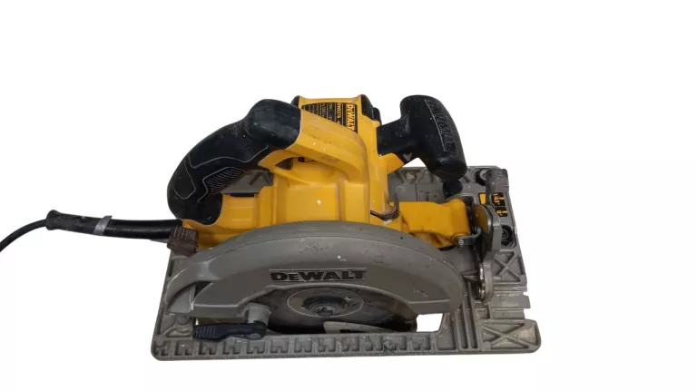 PIŁA TARCZOWA DEWALT DWE576-QS 1600W