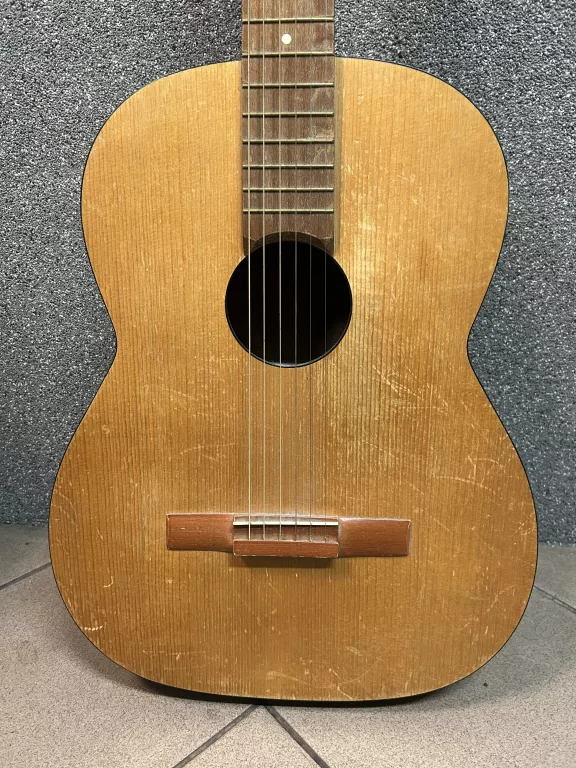 GITARA KLASYCZNA NO NAME