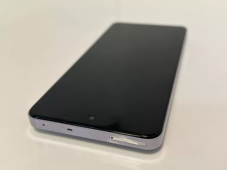 TELEFON REALME 12 5G 8GB/256GB SOLO