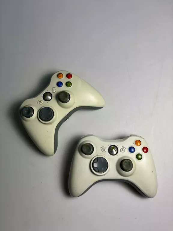 KONSOLA XBOX 360 BIAŁY +2 PADY