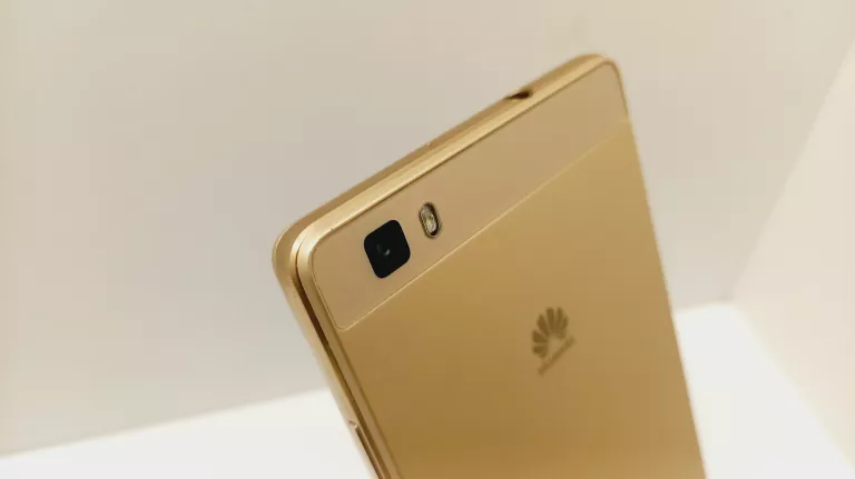 SMARTFON HUAWEI P8 LITE 16 GB / 2 GB 4G