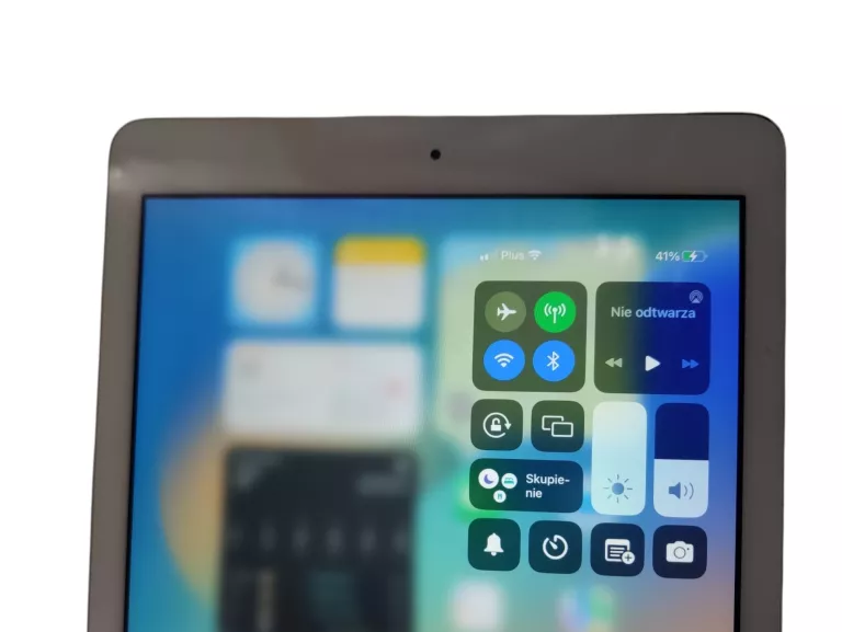 TABLET APPLE IPAD 5.GEN LTE 2/32GB (A1823) 9,7" WIFI BAT 83%