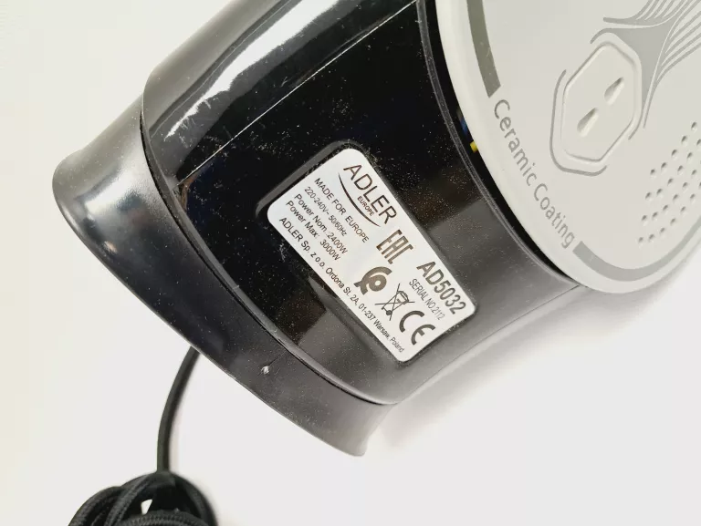 ŻELAZKO PAROWE ADLER O MOCY 3000W