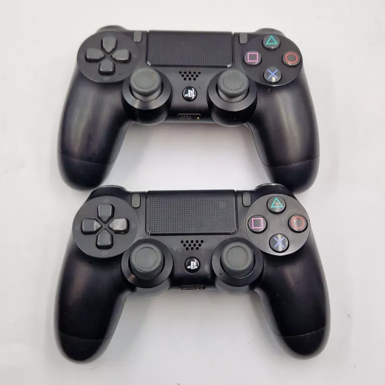 KONSOLA PS4 SLIM 1TB 2 PADY