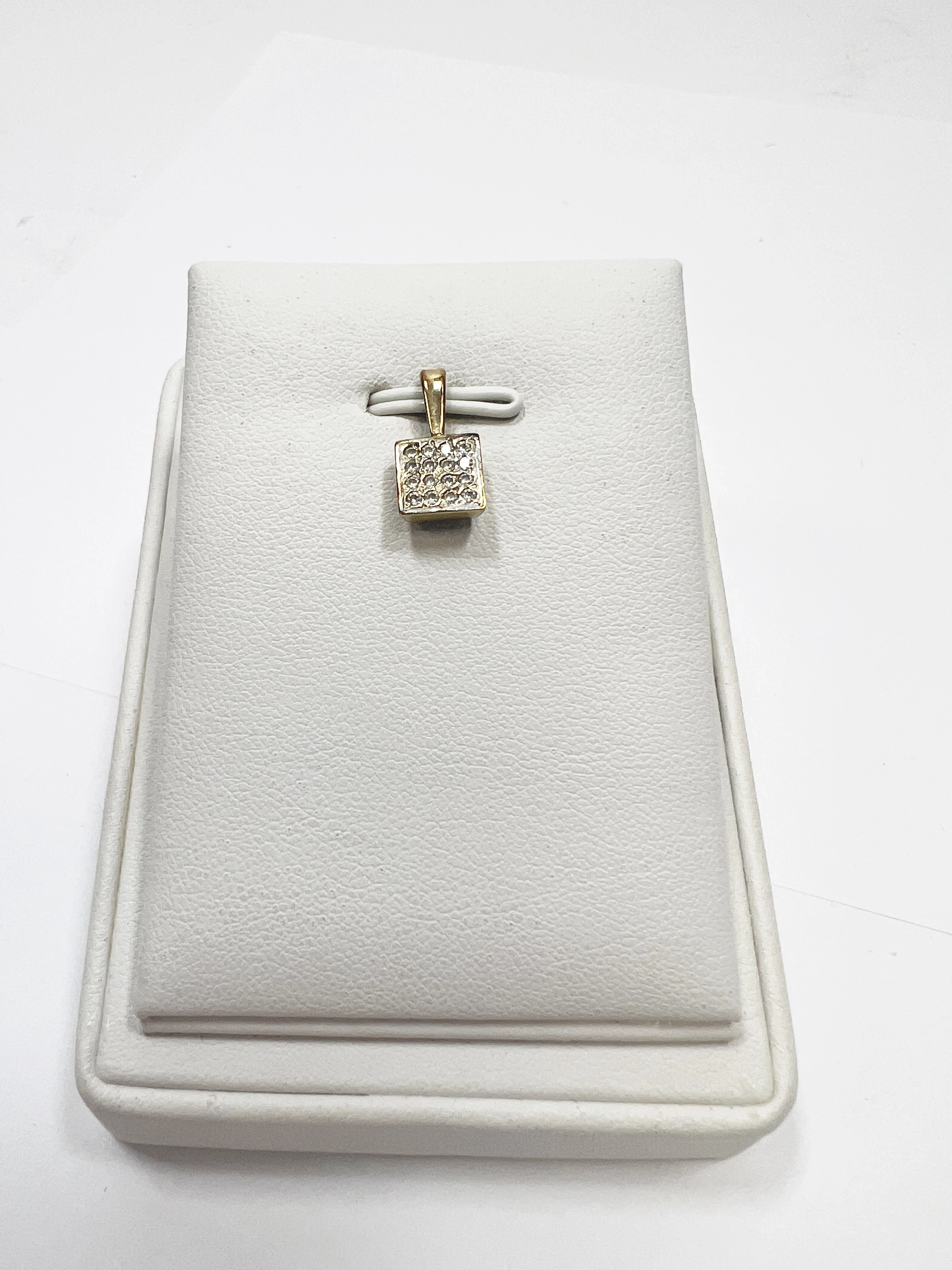 mala-zawieszka-z-cyrkoniami-585-119g-drzymaly-55-lubin-sj