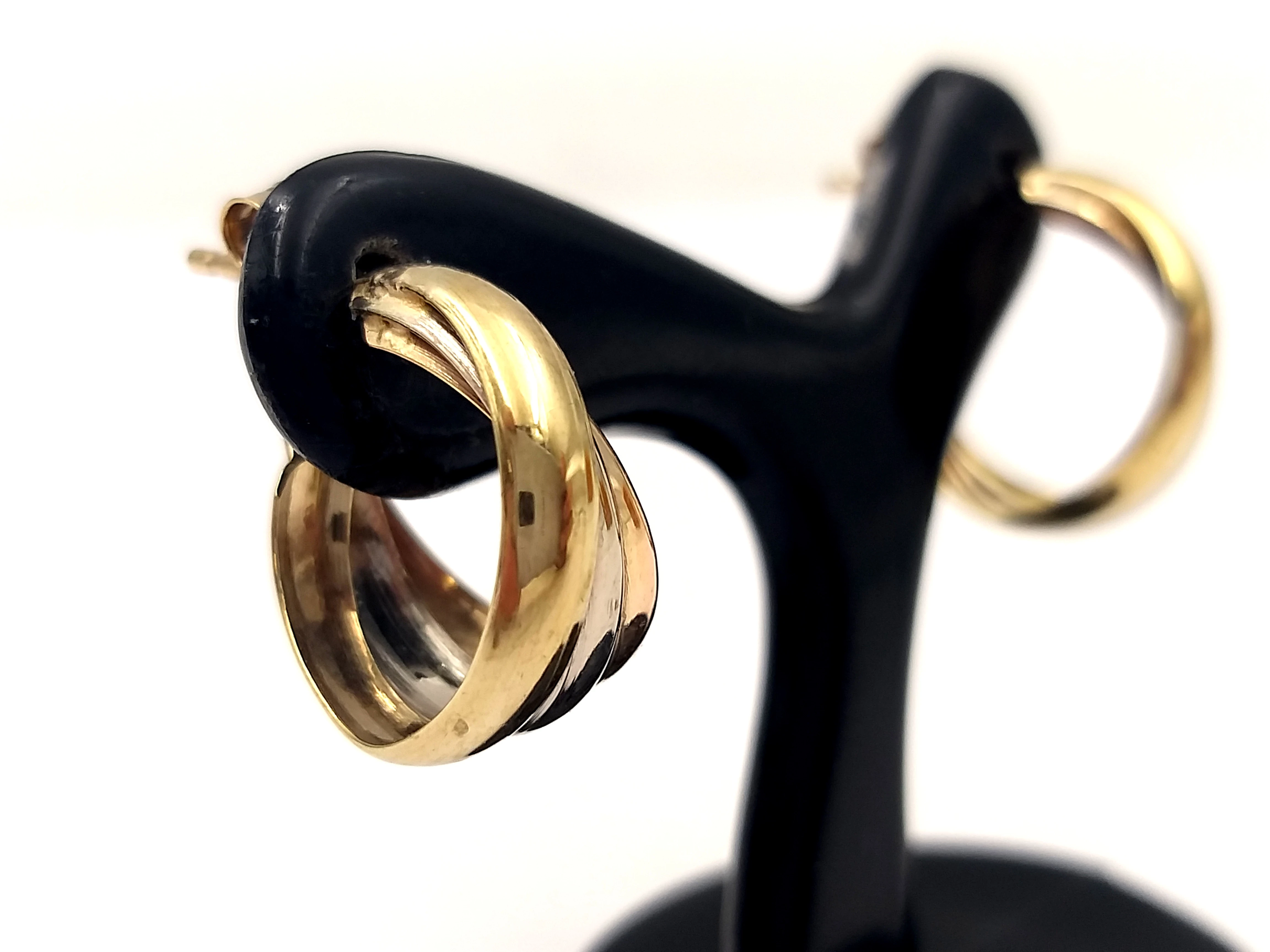 zlote-kolczyki-trojkolorowe-333-225g-sztyft-stan-11323-2