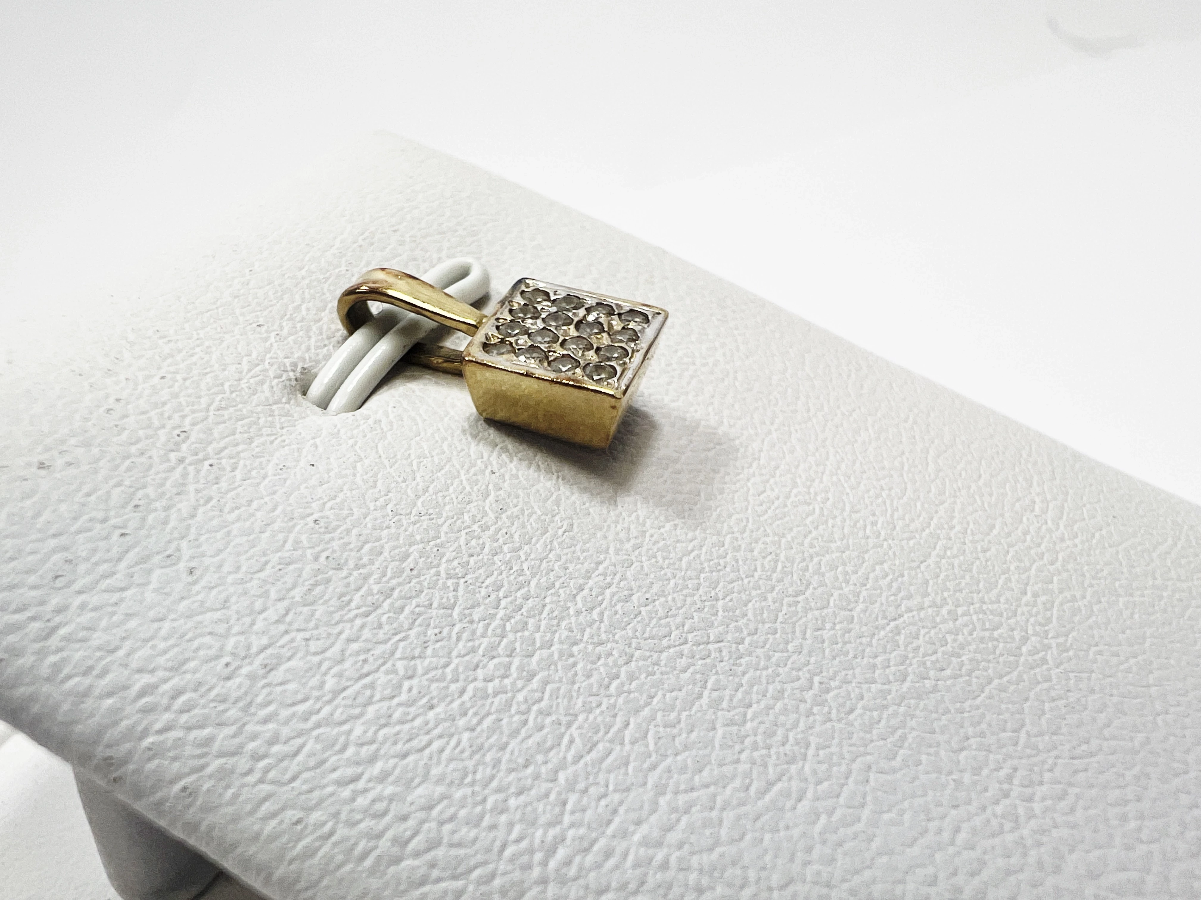 mala-zawieszka-z-cyrkoniami-585-119g-rodzaj-2205-2