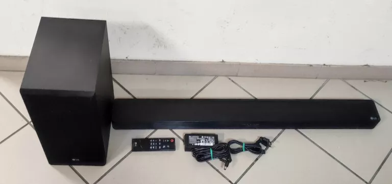 SOUNDBAR LG SK5 KOMPLET