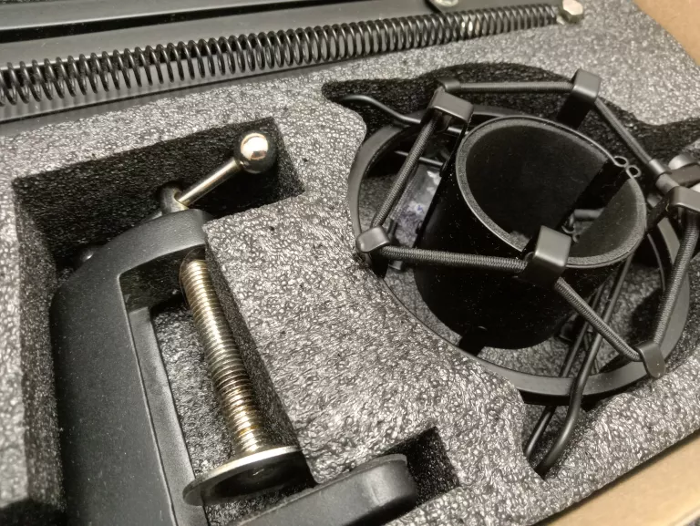 MIKROFON GENESIS RADIUM 300 XLR
