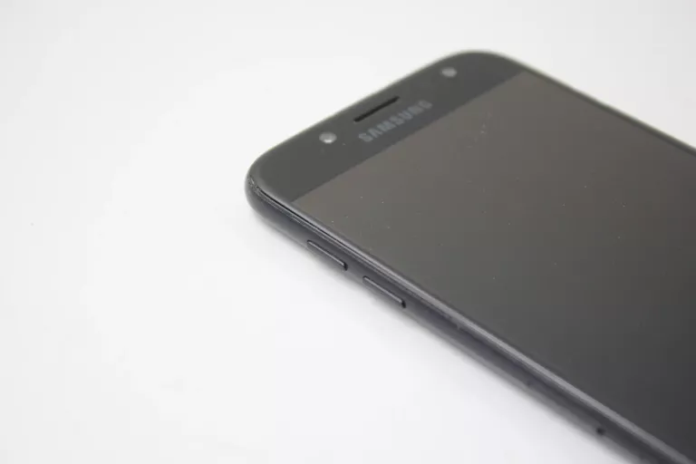 TELEFON SAMSUNG GALAXY J5