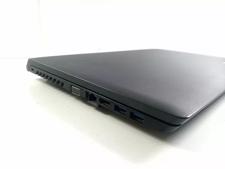 LAPTOP LENOVO B5400 PENTIUM 3550M/ 8 RAM/ 450 GB HDD + ZAS + TORBA