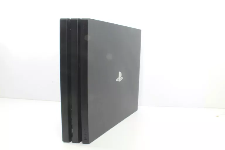 KONSOLA PLAYSTATION 4 PRO