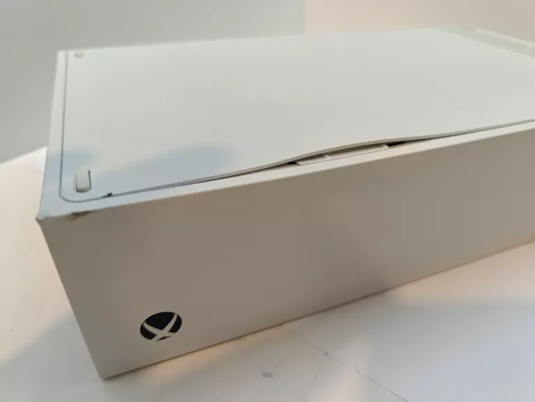 KONSOLA - XBOX SERIES X/S 500GB + PAD + OKABLOWANIE / PUDEŁKO