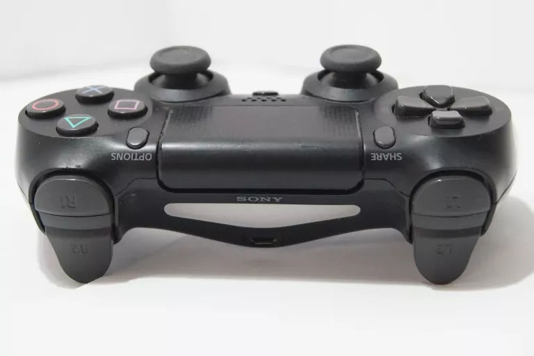 KONSOLA PS4 PRO 1TB + PAD
