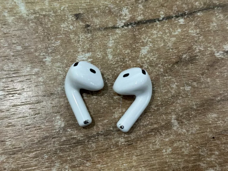 SŁUCHAWKI AIRPODS 4 KARTONIK GWARACNJA
