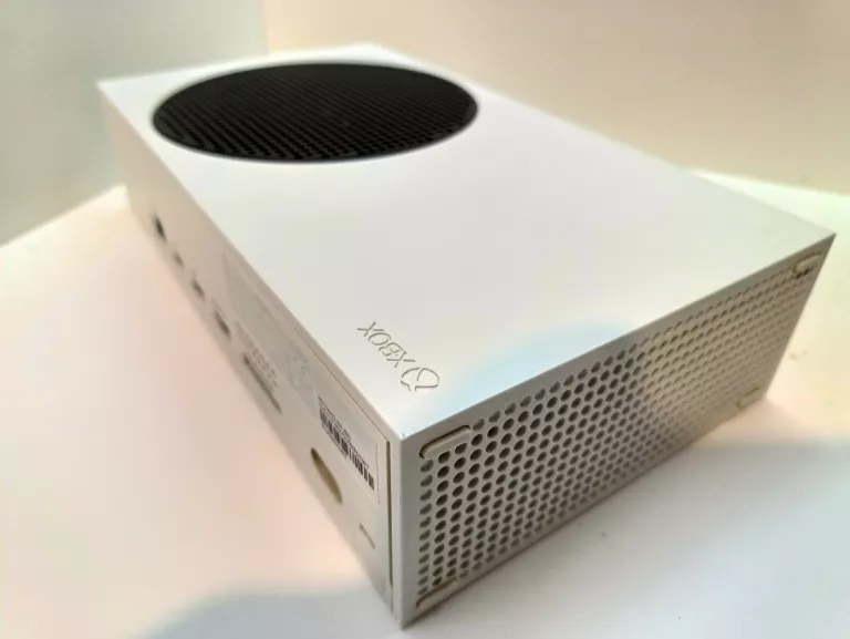 KONSOLA - XBOX SERIES X/S 500GB + PAD + OKABLOWANIE / PUDEŁKO
