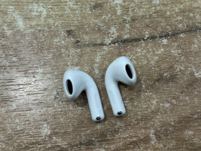 SŁUCHAWKI AIRPODS 4 KARTONIK GWARACNJA