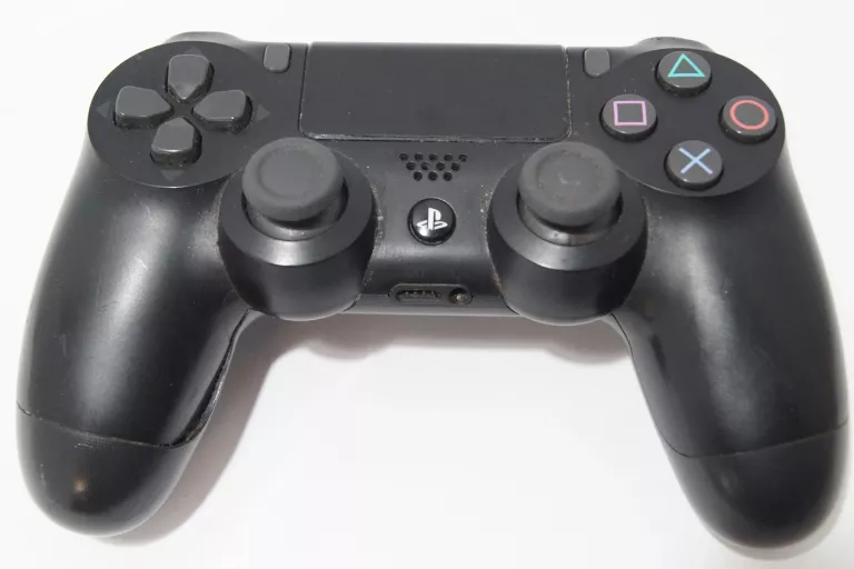 KONSOLA PS4 PRO 1TB + PAD