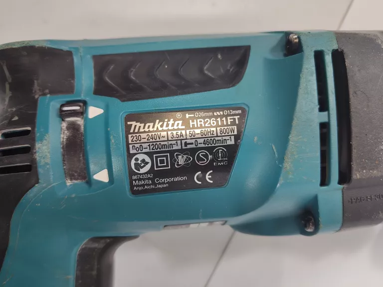 MŁOTOWIERTARKA MAKITA HR2611FT MŁOTOWIERTARKA SDS+