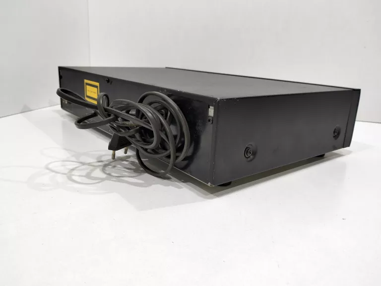 ODTWARZACZ CD YAMAHA CDX-530E  CZARNY