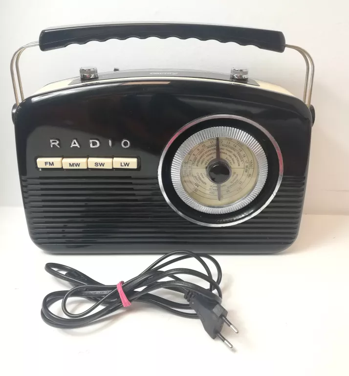 RADIO CAMRY CR 1130 RETRO STYLE