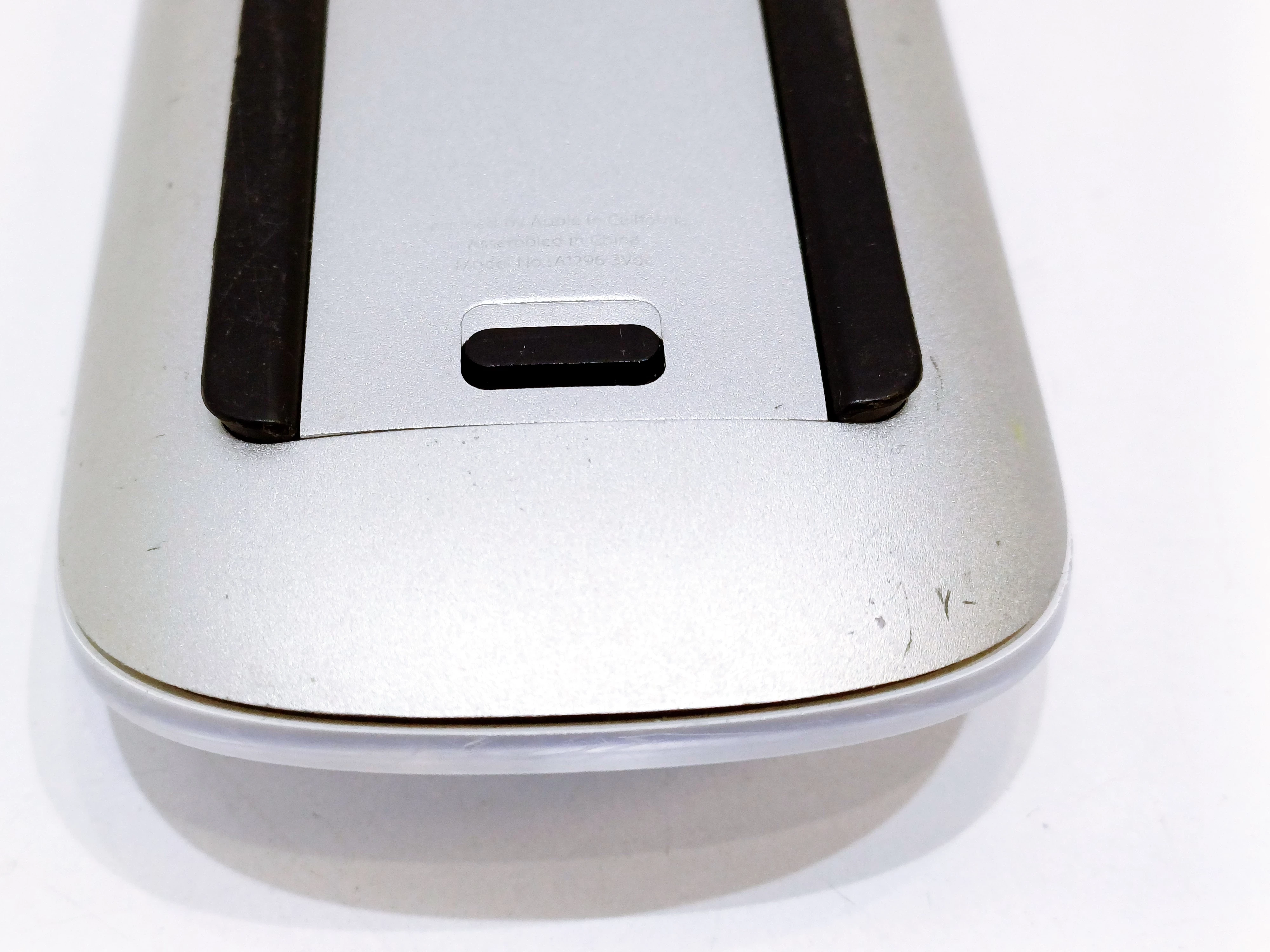 mysz-apple-magic-mouse-a1296-bluetooth-model-a1296-3vdc