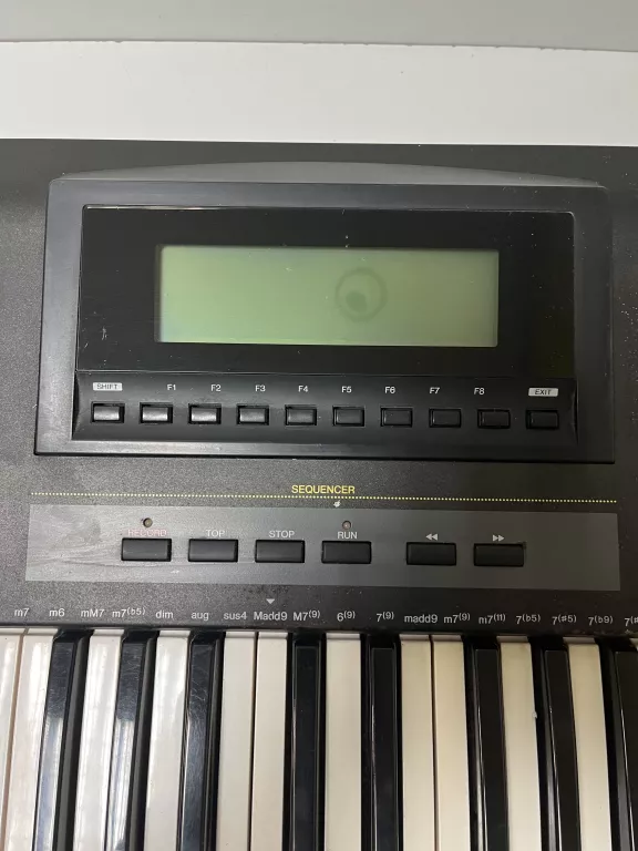 SYNTEZATOR YAMAHA QS-300