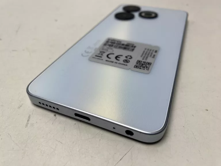 TELEFON INFINIX SMART 8 3/64GB