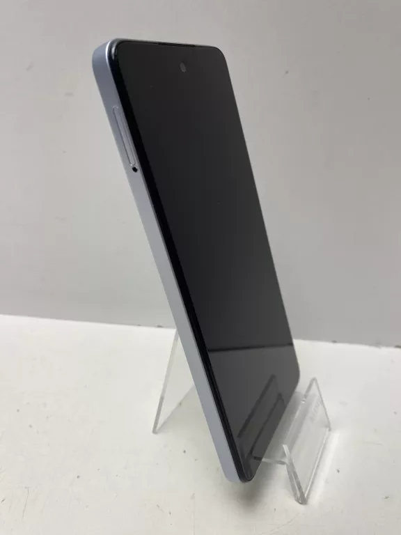TELEFON INFINIX SMART 8 3/64GB