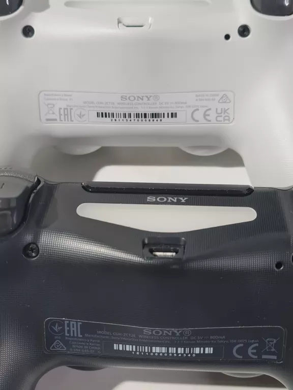 KONSOLA PS4 SLIM 1TB + 2 PADY