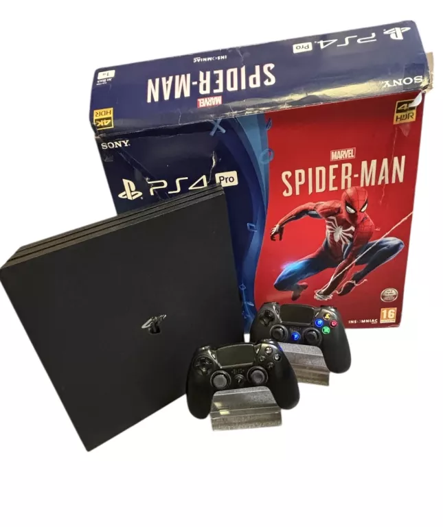 KONSOLA PS4 CUH-7116B + DWA NIEORYGINALNE PADY + KARTON
