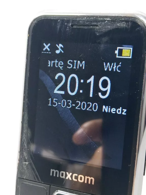 TELEFON MAXCOM COMFORT MM730 32MB/2G KOMPLET