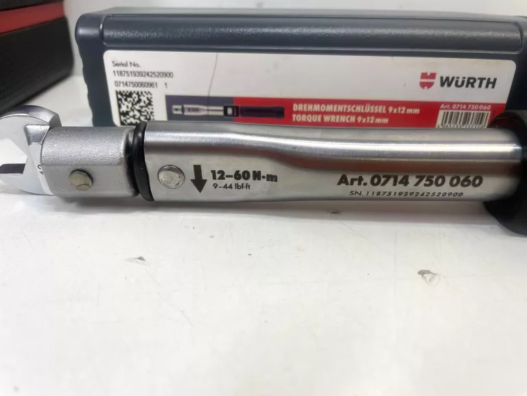 KLUCZ DYNAMOMETRYCZNY Z WYMIENNĄ GŁOWICĄ WURTH 12-60NM 0714 750 060