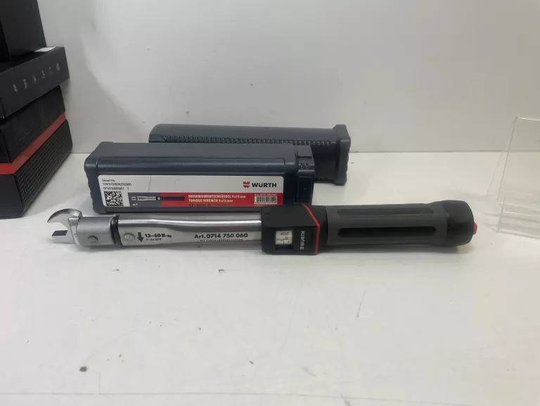 KLUCZ DYNAMOMETRYCZNY Z WYMIENNĄ GŁOWICĄ WURTH 12-60NM 0714 750 060