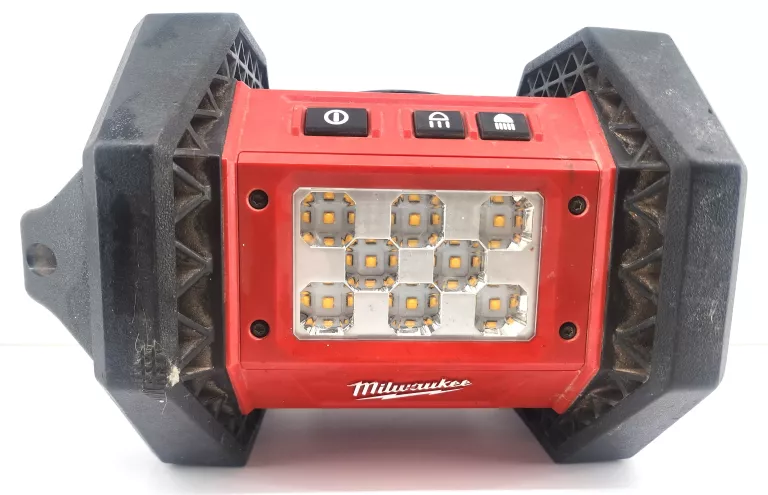 LAMPA MILLWAUKEE M18A AL +BATERIA 5.0 AH