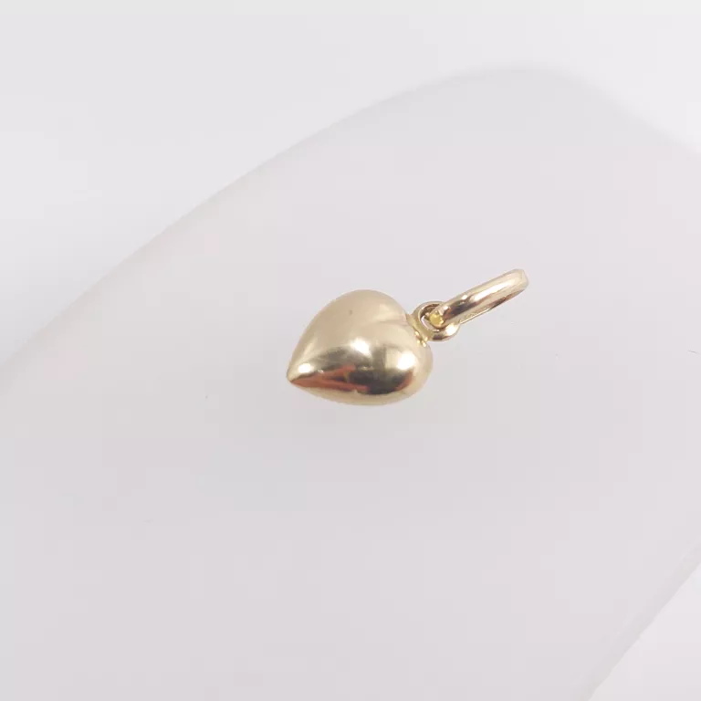 ZŁOTA ZAWIESZKA SERCE 0,60G 585