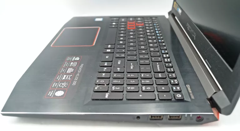 LAPTOP ACER PREDATOR HELIOS 300 I7-8750H 8GB/128GB/1TB GTX 1050 TI