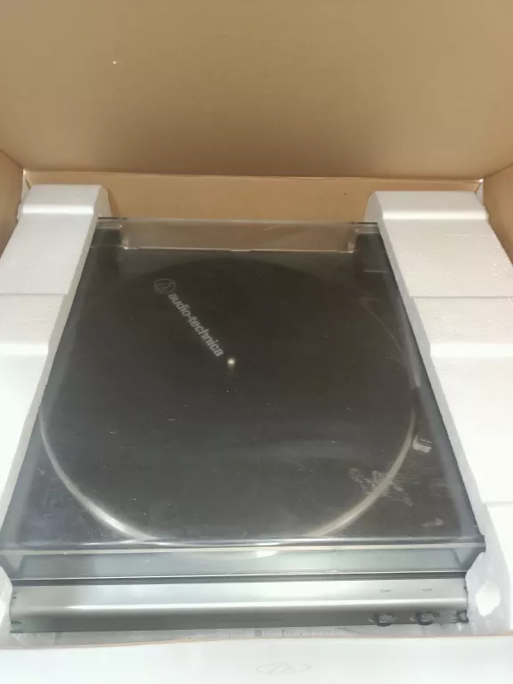 GRAMOFON AUDIO-TECHNICA AT-LP60XUSB CZARNY PUDEŁKO