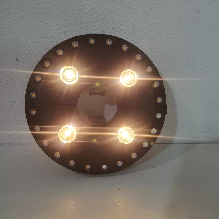 LAMPA POD PARASOL OGRODOWY LED NA BATERIE