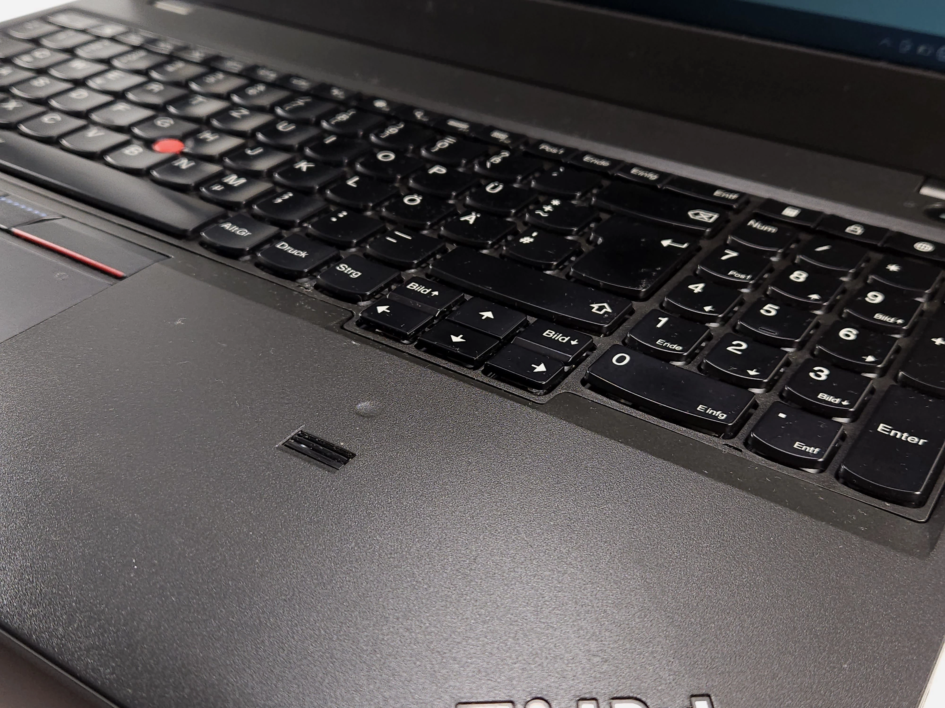 laptop-lenovo-thinkpad-t550-156-i7-5600u8gb-ram256gb-ssd-liczba-rdzeni-procesora-4329-3