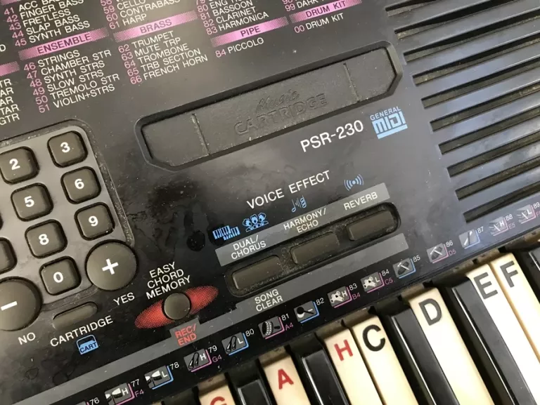 KEYBOARD YAMAHA PSR 230 CE