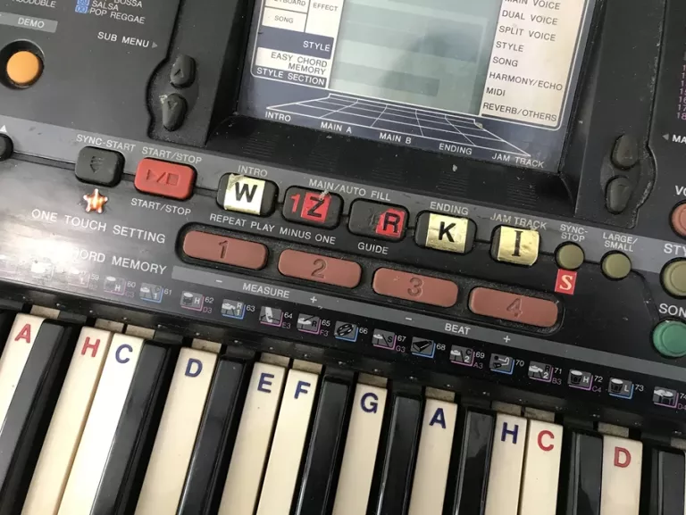 KEYBOARD YAMAHA PSR 230 CE